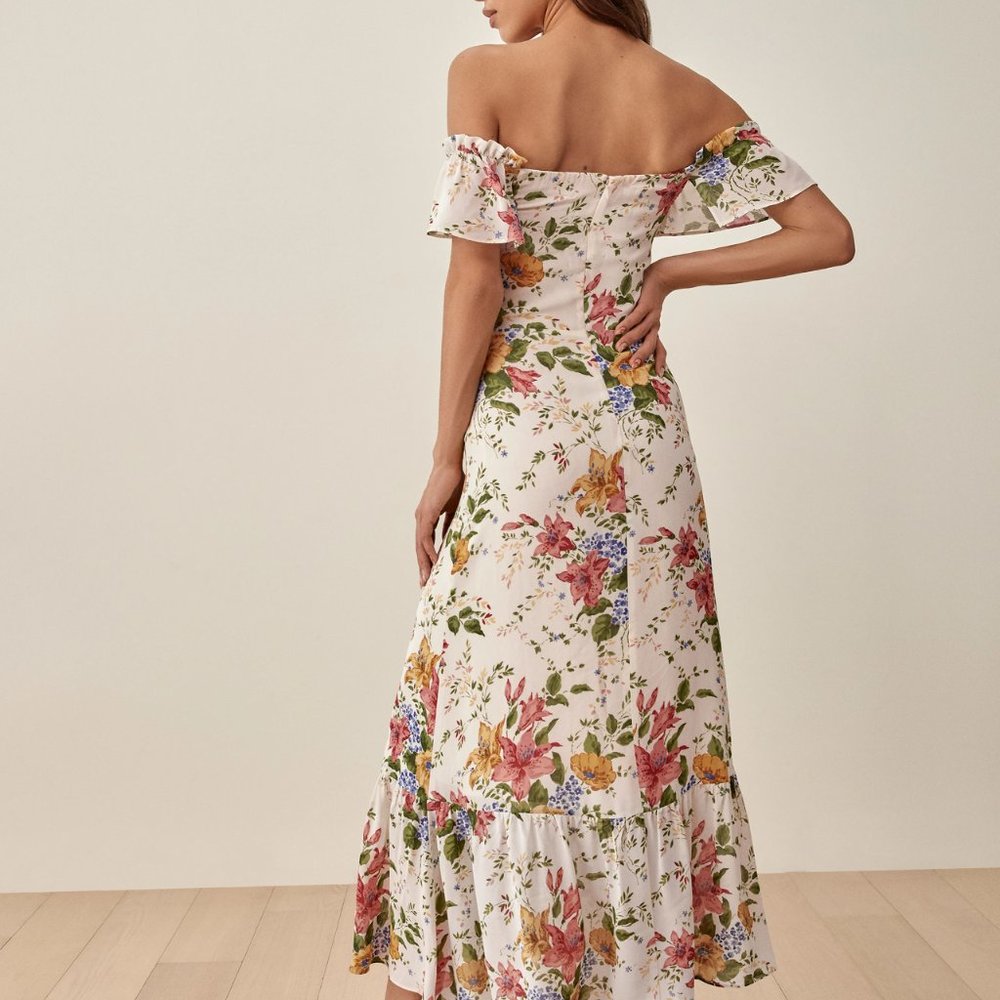 Reformation Butterfly Dress in Marie Antoinette - Picture 2 of 8